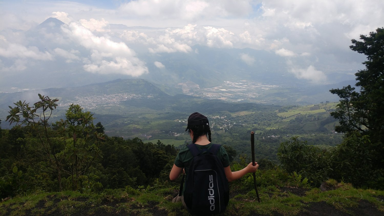 Read more about the article The Perks of Being Multilingual: Leaving Your Comfort Zone (Without Jumping Out of a Plane)