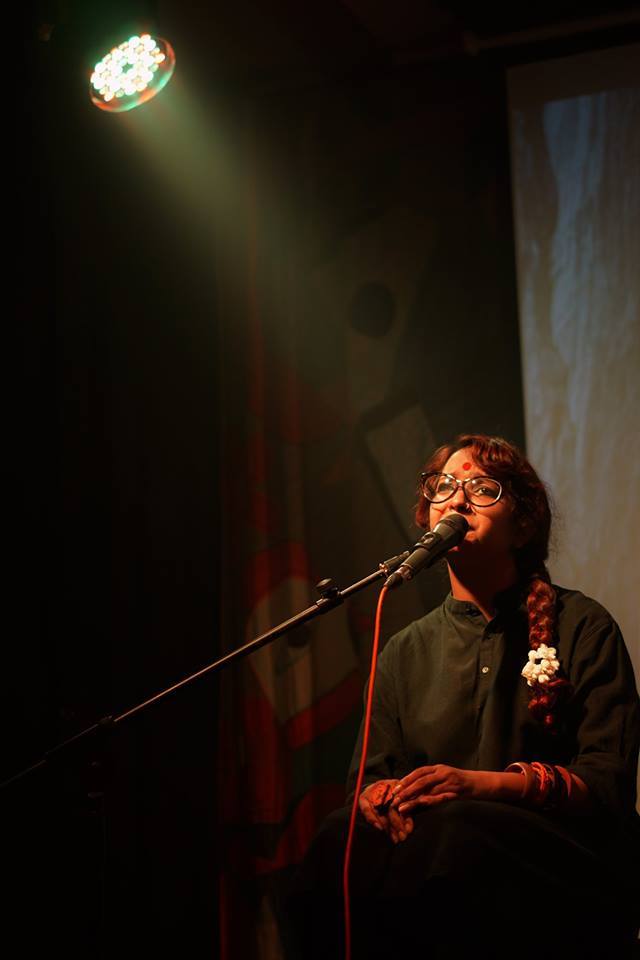 Tamoha performing poetry